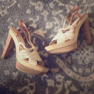 Gianni Bini summer heels